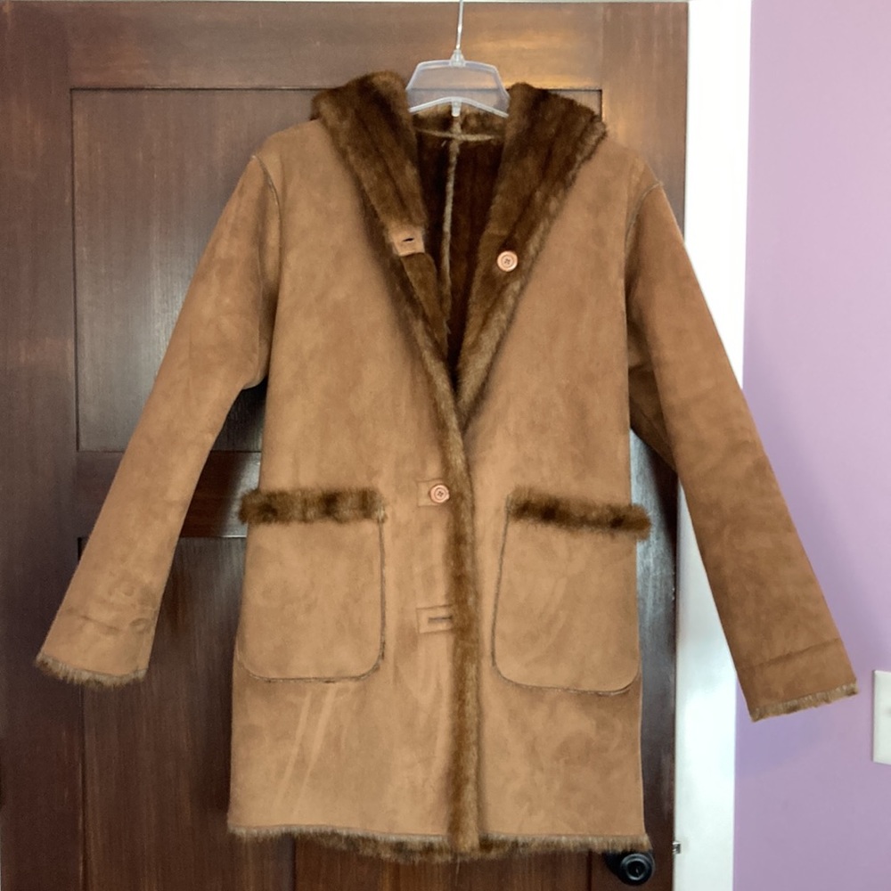 Jones New York faux fur coat, size M